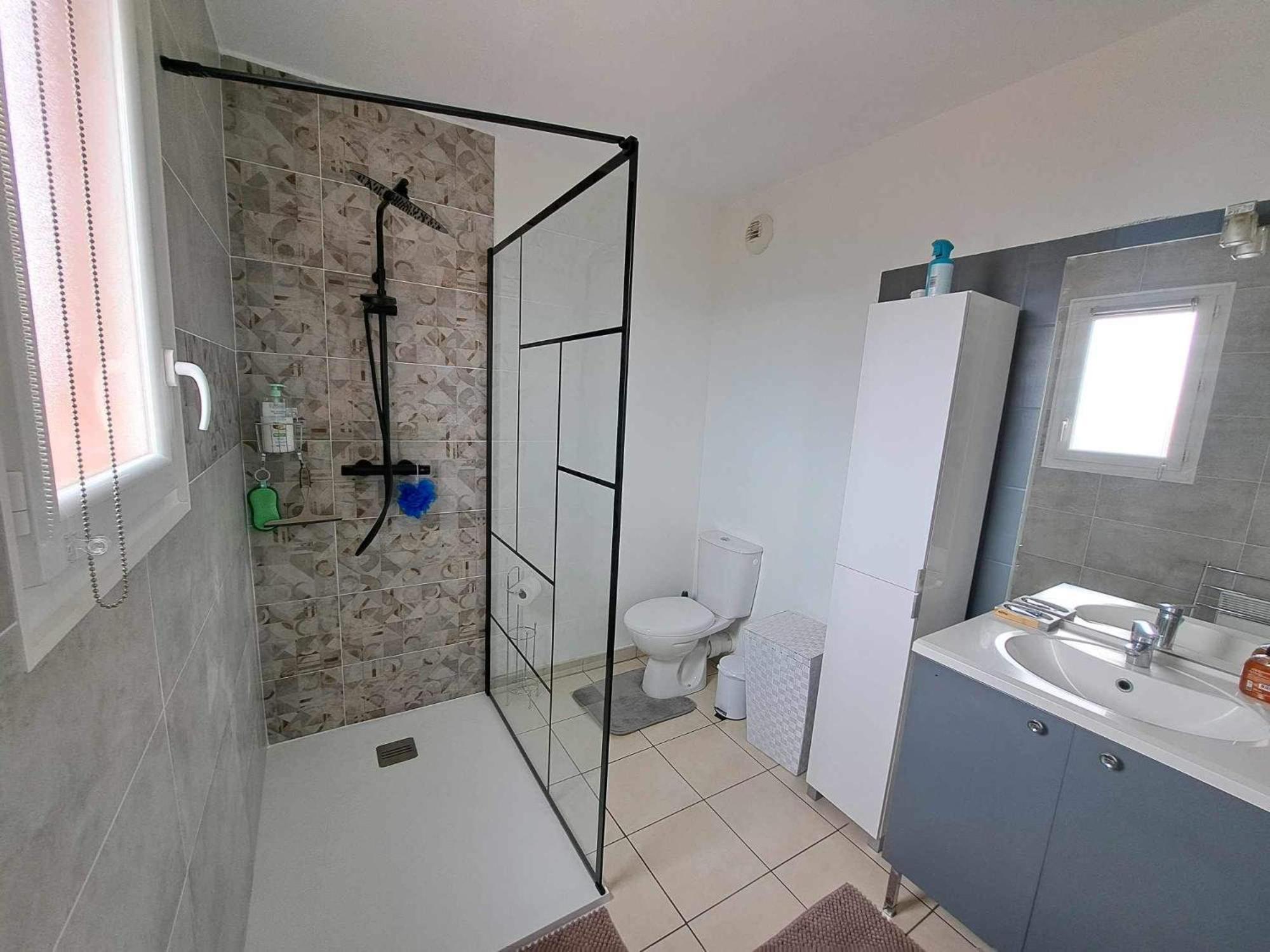 Apartment Entier, Calme, Hyper Equipe