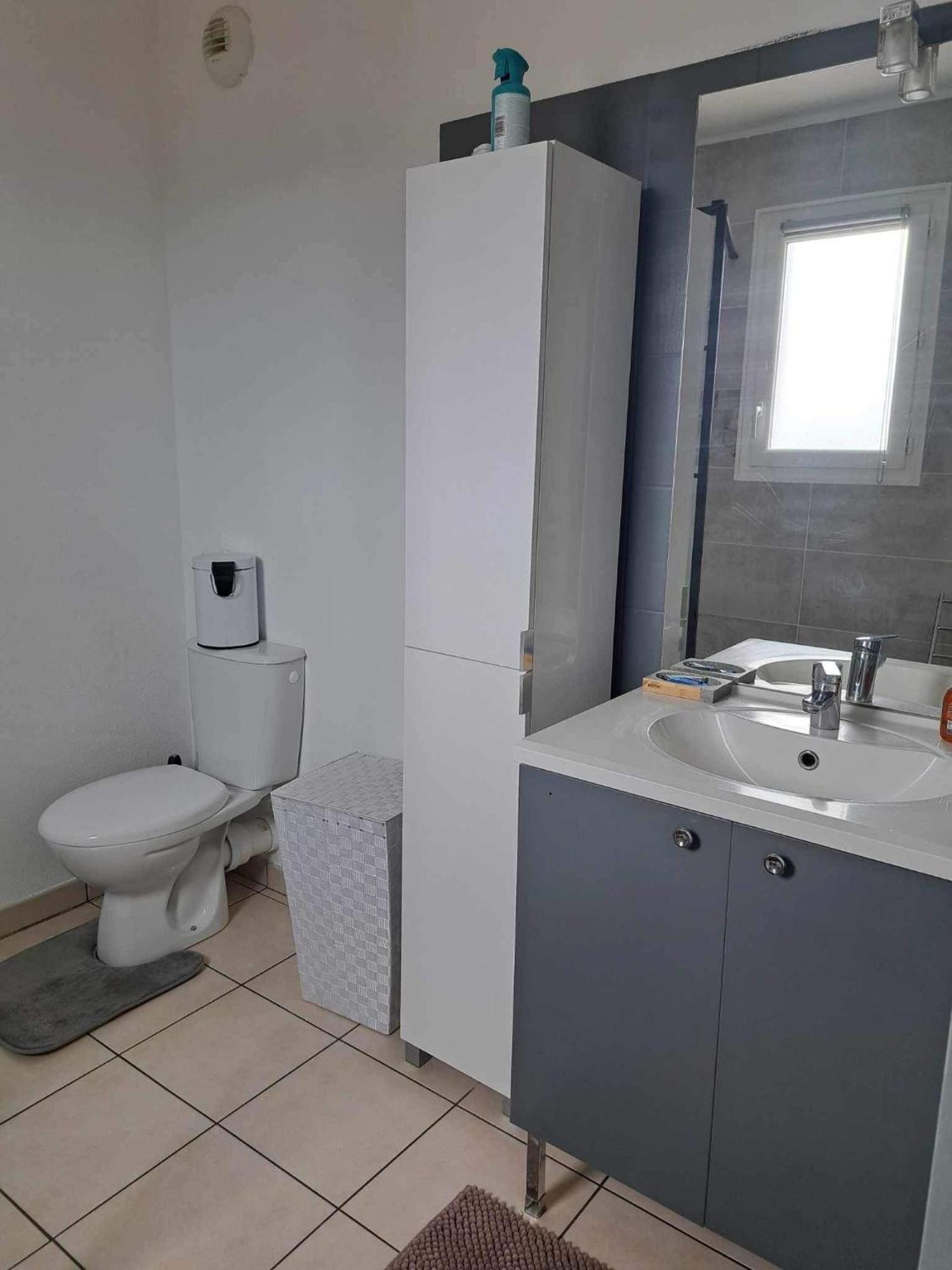 Entier, Calme, Hyper Equipe Saint-Laurent-de-la-Salanque